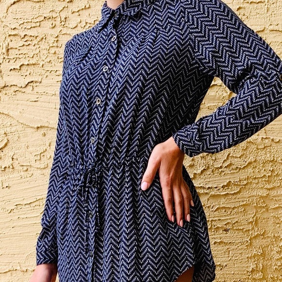 Spooy | Button Up Blouse - Picture 4 of 7